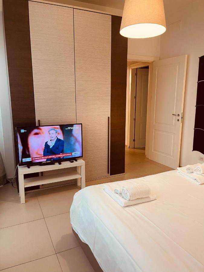 Berga Exclusive Suite 5 Бари Екстериор снимка