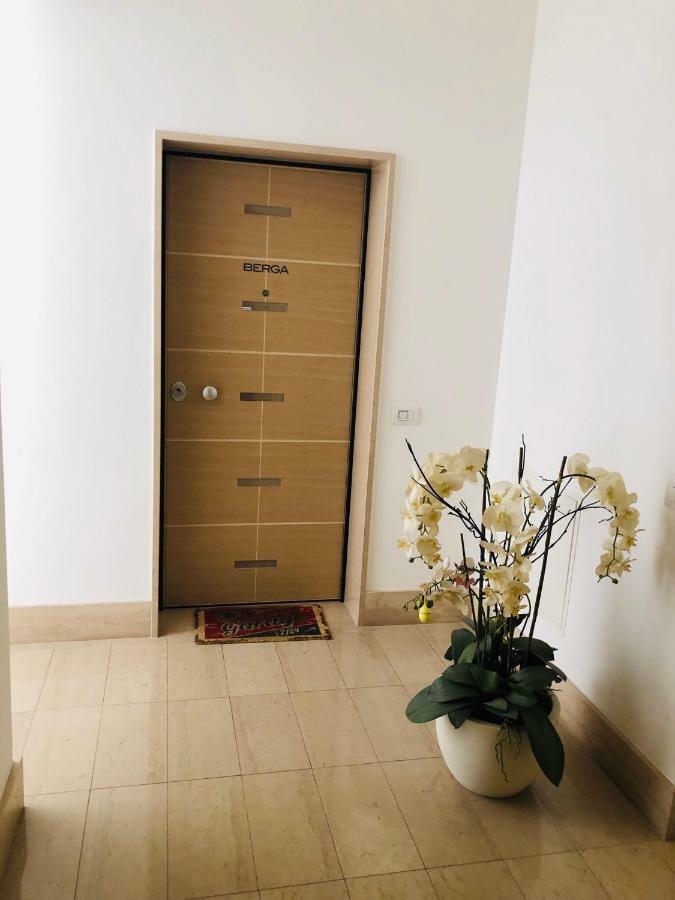Berga Exclusive Suite 5 Бари Екстериор снимка